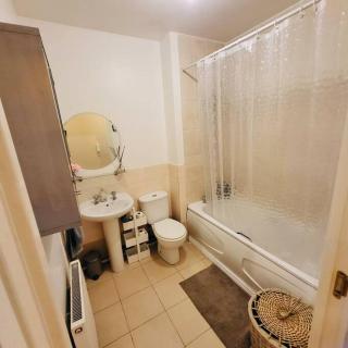 Cozy Luxurious Apartment - Edgware - 8