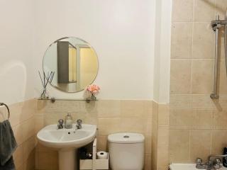 Cozy Luxurious Apartment - Edgware - 6