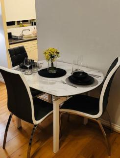 Cozy Luxurious Apartment - Edgware - 2