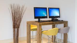 Best Western Hotel Brossard - 1