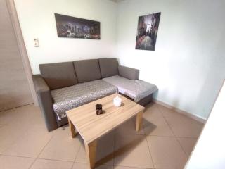 Poli's Ideal Holiday Home - Fully renovated ! - Rachonio - 4
