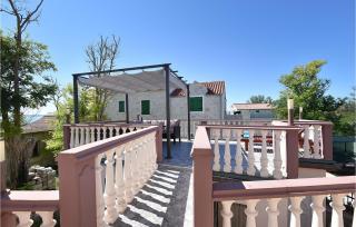 2 Bedroom Awesome Apartment In Privlaka - 3