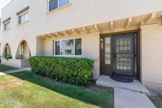 Desert Palms Hangout - Scottsdale - 1