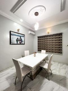 Grays Suite Cozy mini flat by Jaynice Homes - Iranla - 7