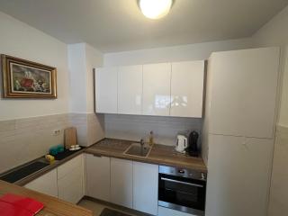Apartment with Seaview Zetagradnja - Bar - 5