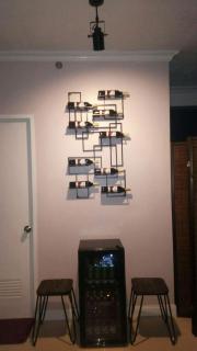 Furnished Condo with Private Parking, Free WiFi, Netflix & 2 Aircon Units - 7