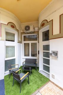 Kazinczy 10 Apartment with 3 bedrooms - Budapest - 4