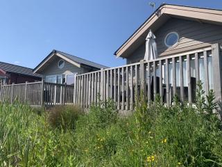 The Lake House at The Bay Filey, sleeps 4, 1 dog welcome for free too - 3