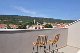 SOL luxury residence near the beach with shared heated pool - Božava - 9