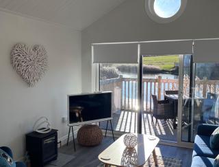 The Lake House at The Bay Filey, sleeps 4, 1 dog welcome for free too - Filey - 7