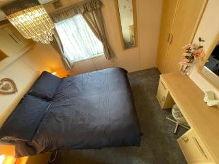 Walsh's Holiday Park - Sapphire - Coastal Caravan Breaks - Lincolnshire - 5