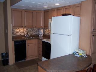 Pinestead Reef Resort - 6