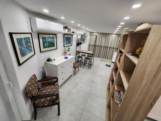 Professor's Krunska Studio - 4