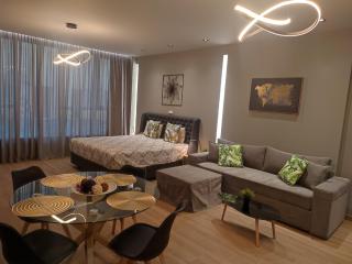 Amazing Apartments @ Monastiraki Subway Station - Atene - 8
