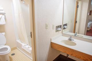 Bavarian Inn Lodge - 7