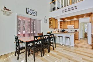Cascade Cabin Mountain Getaway with Private Beach - Cascade - 9