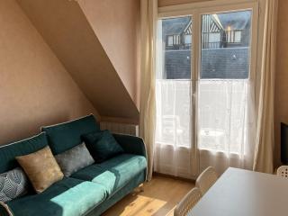 Appartement T3 cosy, proche plage et thalasso, avec balcon et équipements modernes, WiFi inclus - FR-1-487-356 - Cabourg - 0