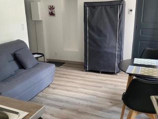 Studio cosy avec WIFI, climatisation et terrasse, à 50 m des Thermes - FR-1-703-159 - 9