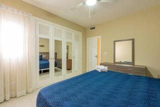 Great 3 Bed 2 Bath Condo W/Jacuzzi K102 - 2