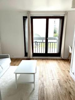 Studio meublé et très lumineux - Paris - 1