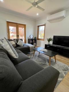 Tuscan Villa in Myrtleford - Myrtleford - 3