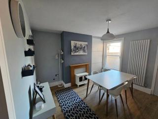 Jubilee House - Newark upon Trent - 0