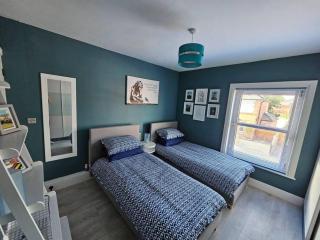 Jubilee House - Newark upon Trent - 1