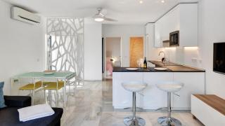 Lovely frontline beach apartment - 4
