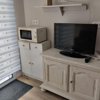 Studio attenant a la maison principale - Saint-Martin-des-Tilleuls - 2