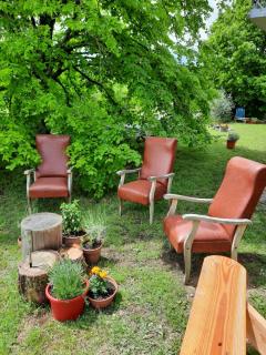 Les coteaux de Planèze, maison et jardin dans le Lot! Chambres chez l'habitant! - Belmont-Bretenoux - 2