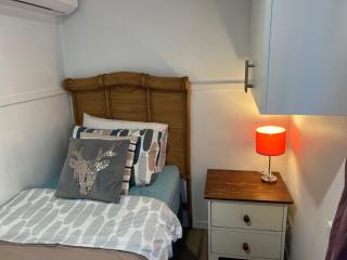XYL Pets Friendly Seaside Boutique Guesthouse - Caloundra - 6