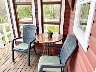 Red Riding Hood Cabin On the Golden Circle Next to Kerið - 3