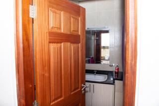 ELEGANT FURNISHED WEST SUITE STUDIO - Nairobi - 3