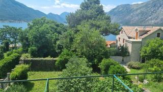 Rustic Attic Escape - 50m to Beach - Sea View with Terrace - Private Parking - Kotor (Cattaro) - 2