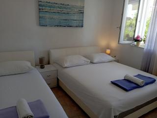 Apartmani Trubi 2 - Vodice - 1