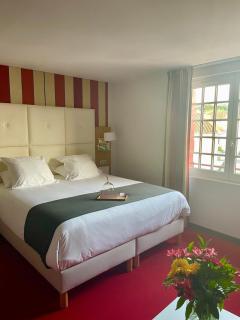 Hôtel Berria par La Maison de Pierre - 2