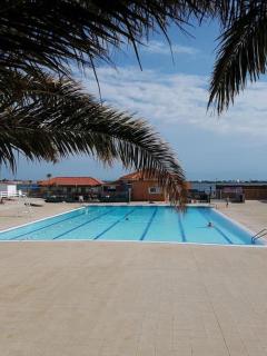 T2 NEUF + BATEAU / PISCINE SUPER INFRASTRUCTURES - 8