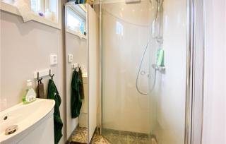 2 Bedroom Amazing Home In Ätran - 8
