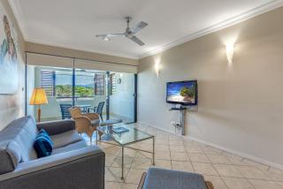 Magnificent 2 bed unit in heart of Port Douglas - Port Douglas - 2