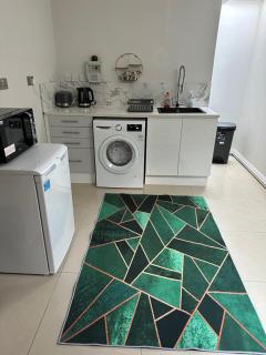 Luxury Studio Apartment - Harrow on the Hill - 8