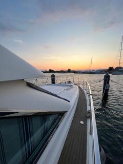 Navi Yacht à Sète, 2 à 8 couchages, privatif - Sète - 0