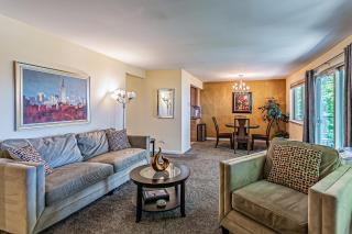Puget Sound View, Best Area, 2 Baths, 2 Bedrooms, WD, Jacuzzi Bath, New Carpet, Balcony, View, 925sf - Tacoma - 9
