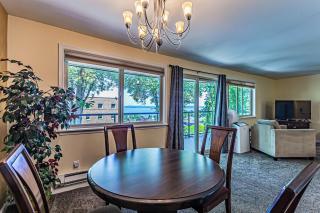 Puget Sound View, Best Area, 2 Baths, 2 Bedrooms, WD, Jacuzzi Bath, New Carpet, Balcony, View, 925sf - Tacoma - 8