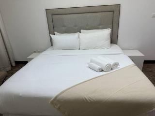 ModernLux - Luxury Duplex 1 BR in Movenpick Hotel JLT with Lake View - 3