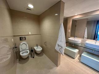 ModernLux - Luxury Duplex 1 BR in Movenpick Hotel JLT with Lake View - 1