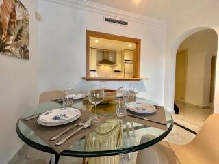 SOLGUEST APARTAMENTO PUERTO BANUS, MARBELLA vistas espectaculares!! - Marbella - 3