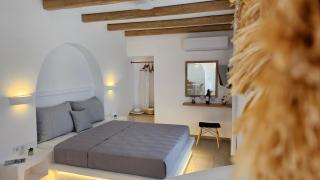 Polychronis Private Suite - Pollonia - 8