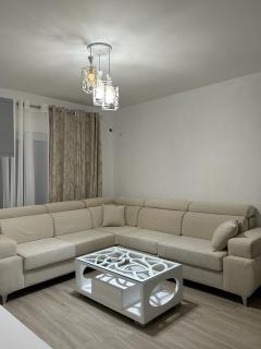 Real Luxury Apartments - Sarandë - 0