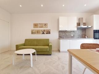 Colombo 477 Auditorium - 3