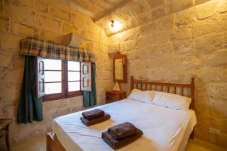 Tranquil Gozo Farmhouse - 1
